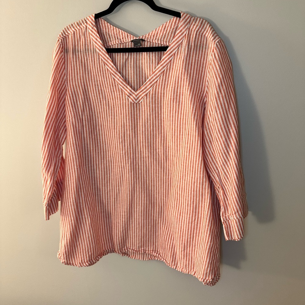 Eddie Bauer salmon stripe blouse linen V Neck